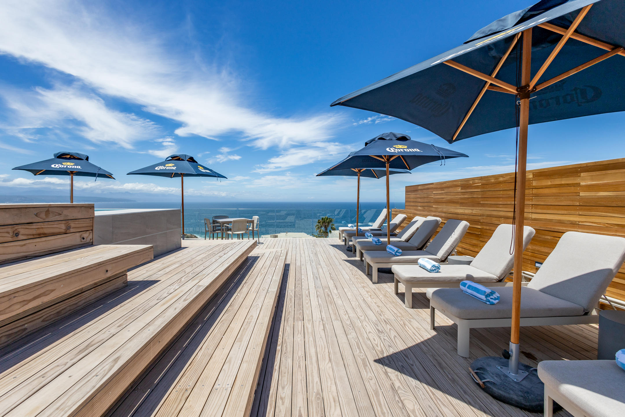 Plett Quarter Hotel & Apartments thumbnail 1